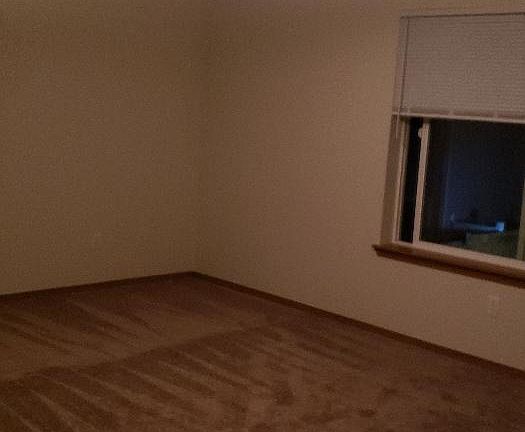 5th image of 1204 Griggs St