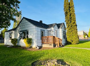1303 E Broadway St, Mount Vernon, WA 98274