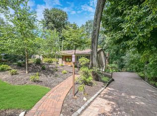 59 New Mill Rd, Smithtown, NY 11787