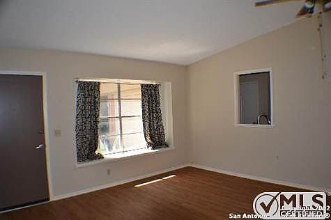 4th image of 12819 Saint Leger St