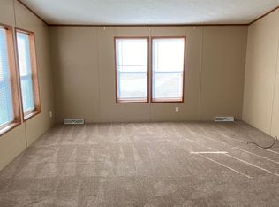 215 G St, Dickinson, ND 58601