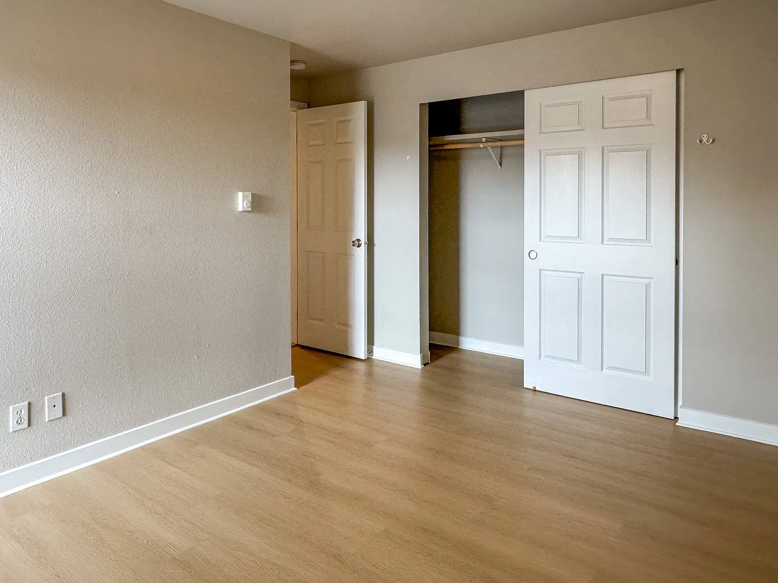 2 bed, 850 sqft, $1,850 — Photo 3