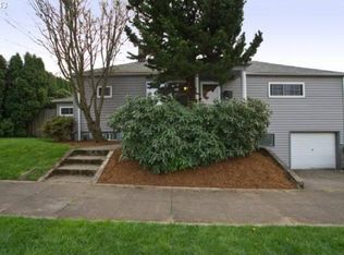 3718 SE Long St, Portland, OR 97202