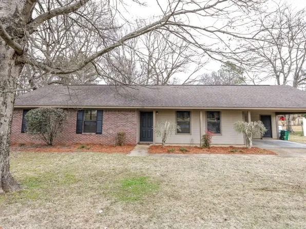 1109 Lawndale Dr, Tupelo, MS 38801