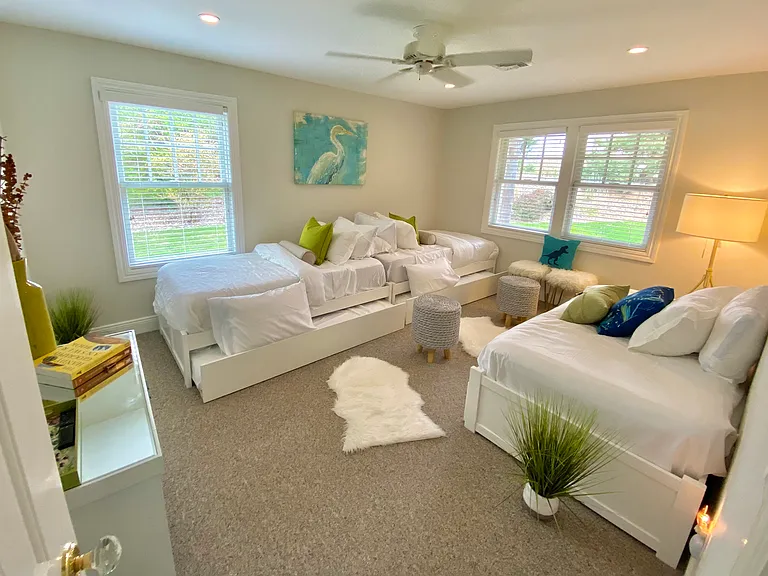 843 Montauk Hwy — Photo 33
