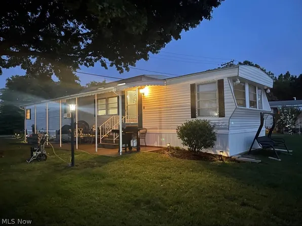 141 Gull Dr, Elyria, OH 44035