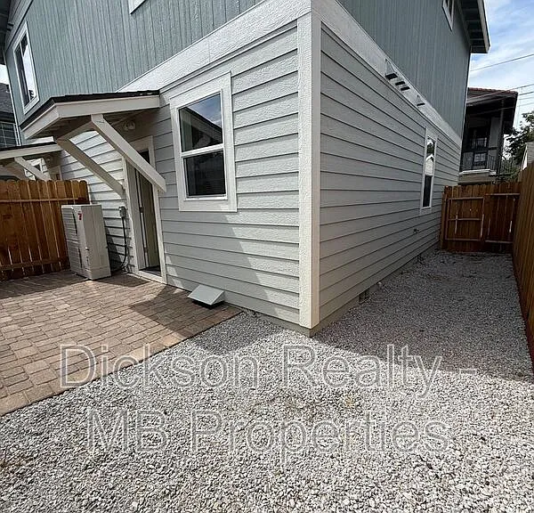267 Cheney St #1 — Photo 16