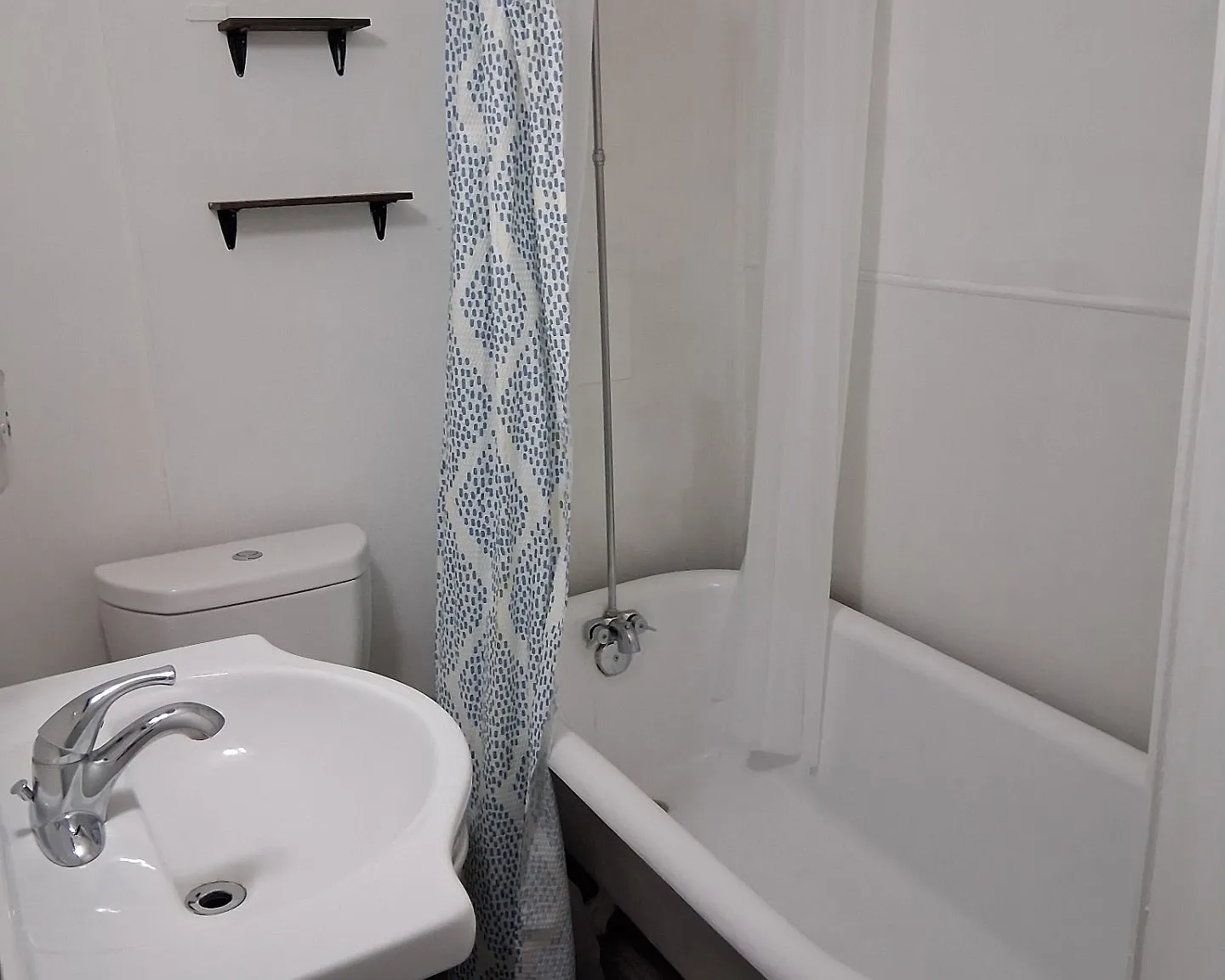 11 Riberia St — Photo 1