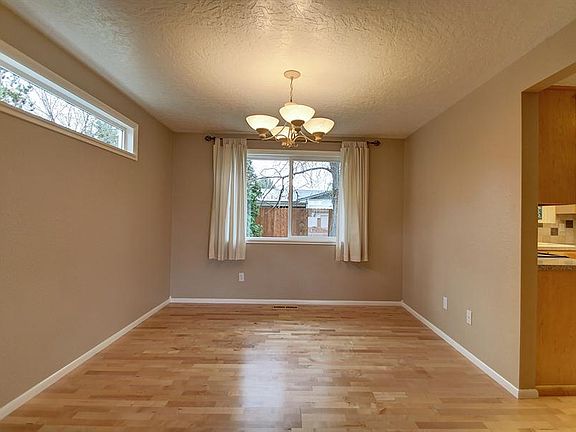 5th image of 9557 W Dorsetshire Pl