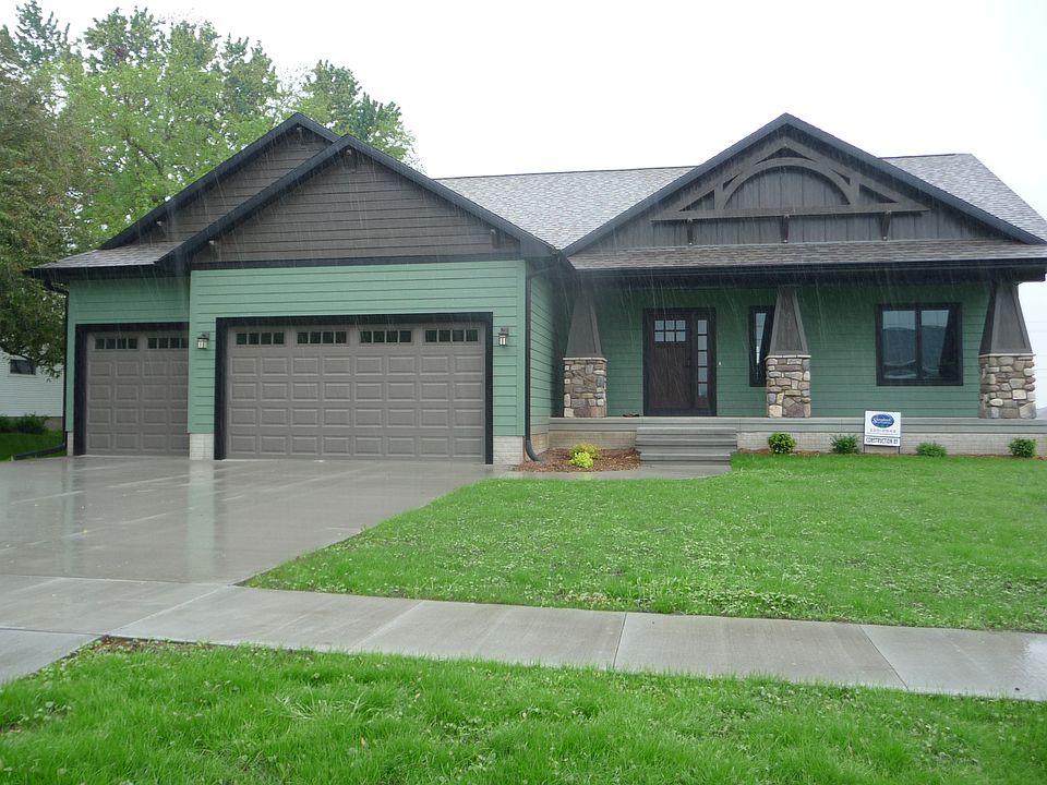 1st image of 1909 Greenhill Dr.