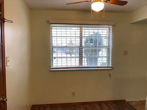 4th image of 3632 Wickham Ave