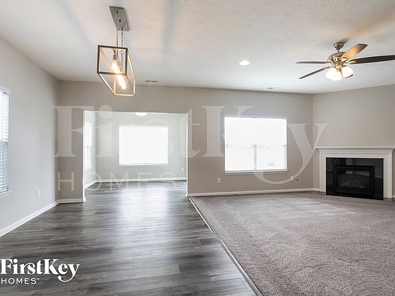 5th image of 380 Thunderwood Dr