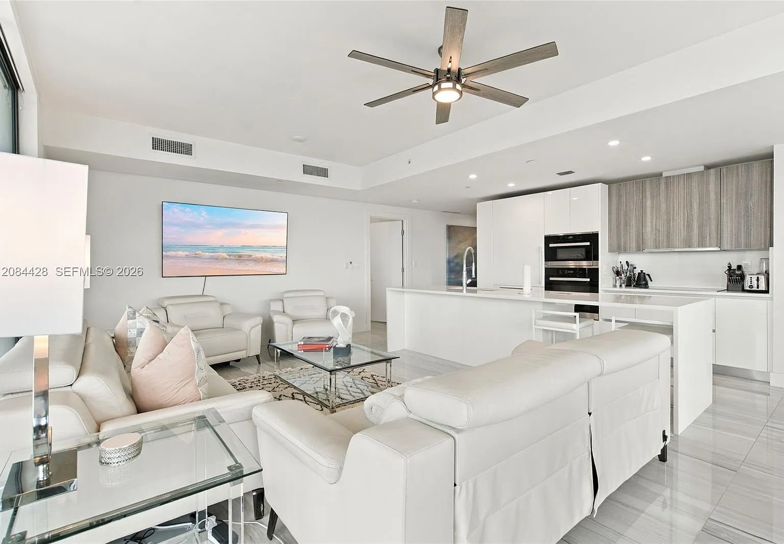 Sabbia Beach Condo — Photo 4