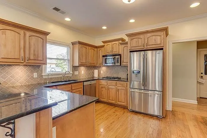 10178 Mackwood Dr — Photo 3