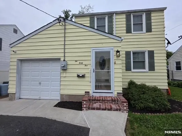 245 Paterson Ave, Lodi, NJ 07644