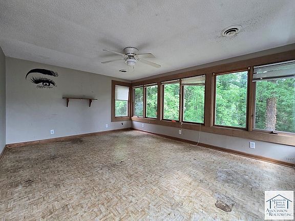 2nd image of 717 Druid Ln