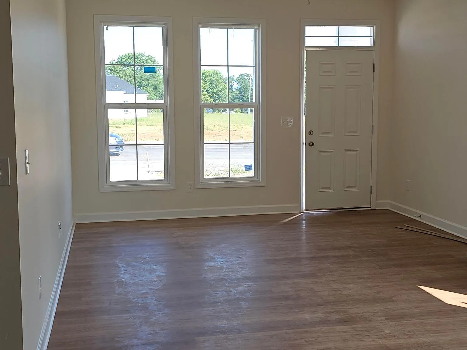 323 Tulip Poplar Ct — Photo 2