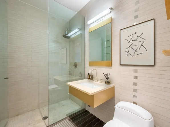 76 Madison Avenue image 8 of 37