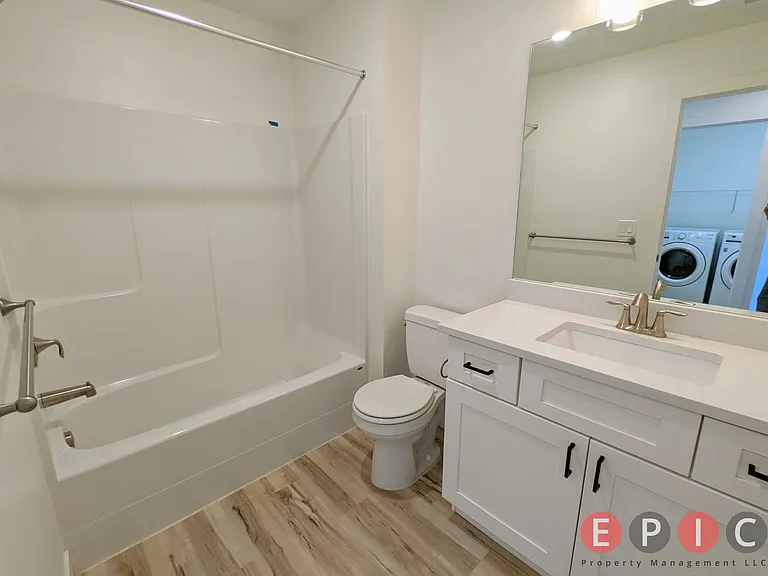 566 Lewski Lane - Residential — Photo 5