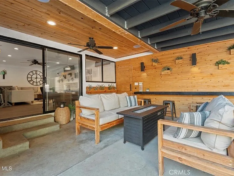 2729 Parton Cir — Photo 33