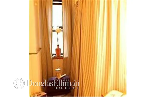 Rented by Douglas Elliman | media 33