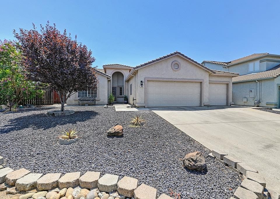 1st image of 209 Mariner Cir