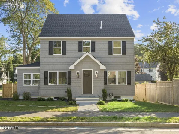 14 Sinawoy Rd, Cos Cob, CT 06807