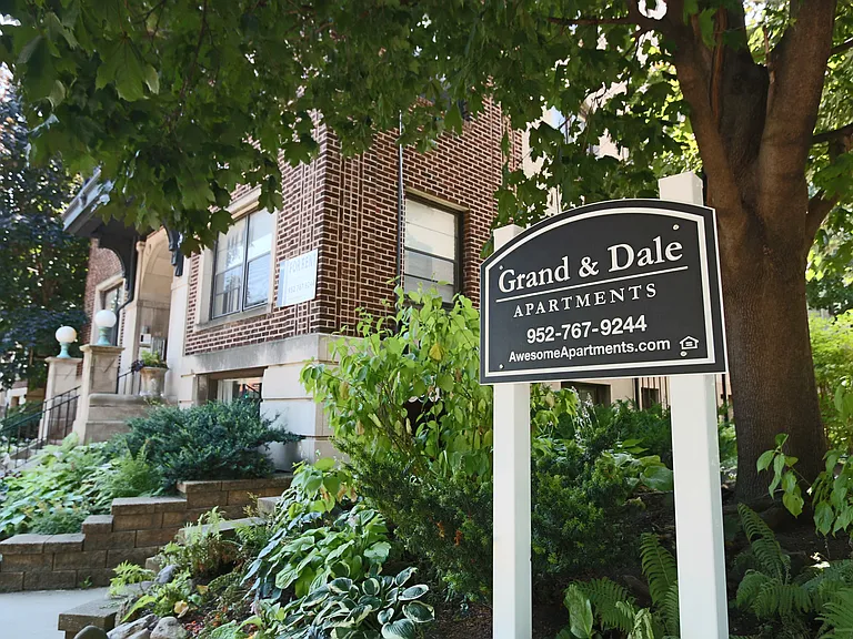 Grand and Dale Apartments — Photo 20