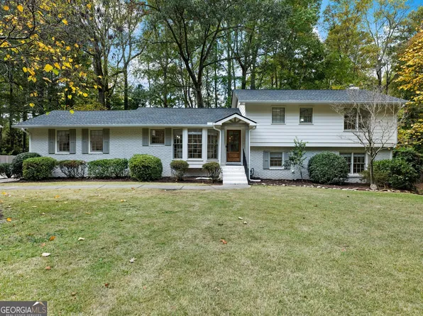 1464 Rochelle Dr, Atlanta, GA 30338