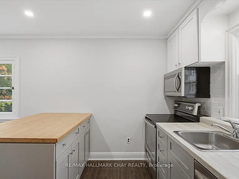 15 Parkside Dr #2 — Photo 10