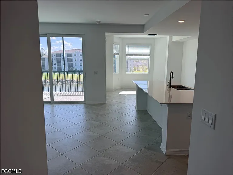18411 Copperhead Ct N #332 — Photo 18