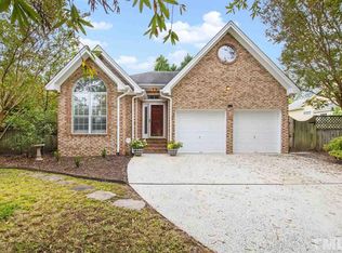 101 Covington Dr, Chapel Hill, NC 27514