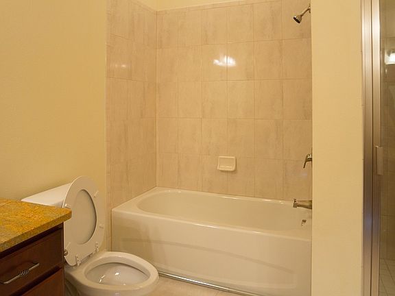 4th image of 8174 Southern Pines Dr