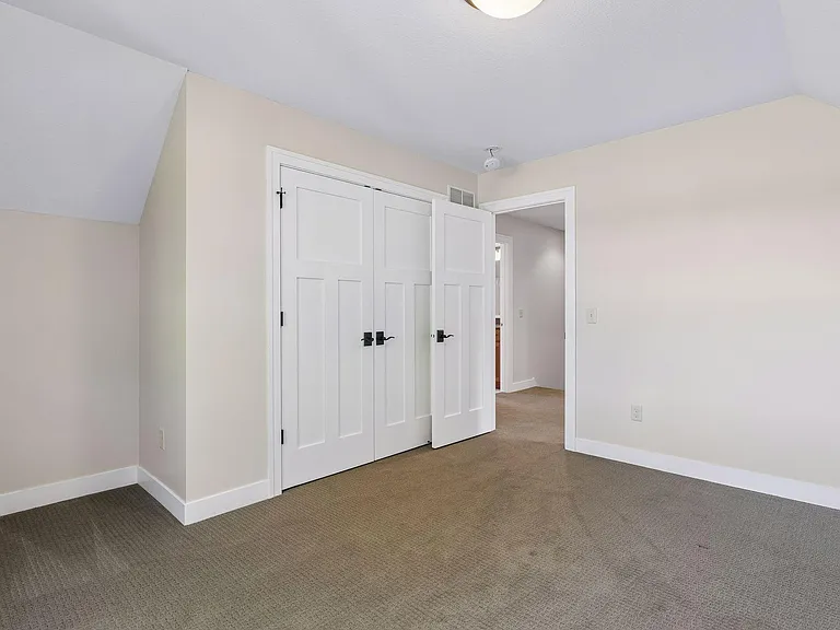 1161 Elmwood Ave — Photo 22