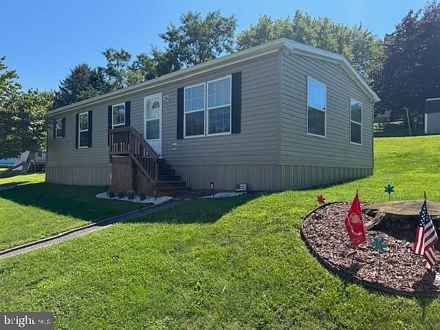1st image of 708 Primrose Ln