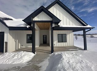 N5038 Meadowlark Cir, Monticello, WI 53570