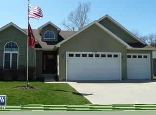 710 S Center St, Plano, IL