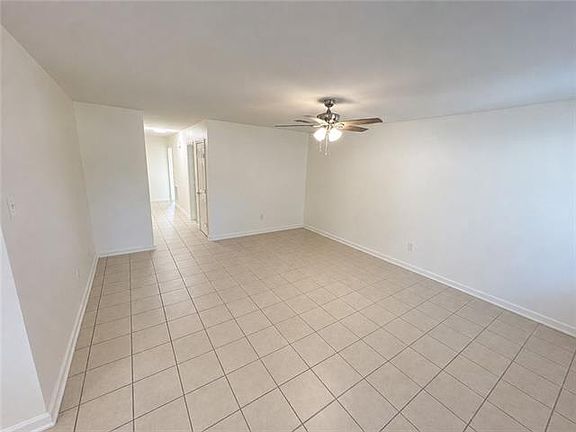 2nd image of 2604 Longwood Dr