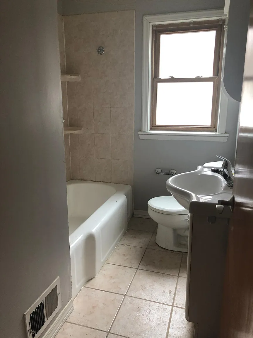 1308 Campbell Ave photo 1