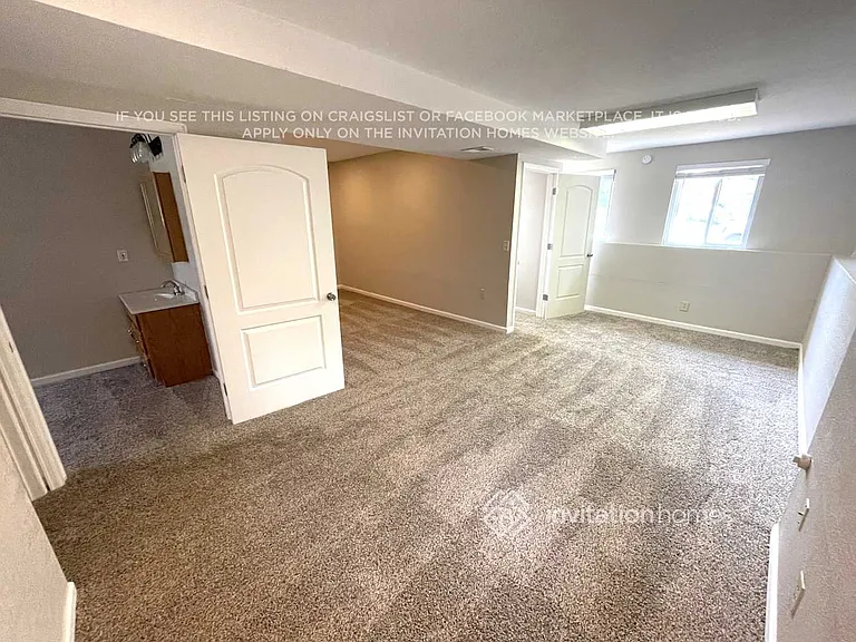 4752 S Yampa St — Photo 8