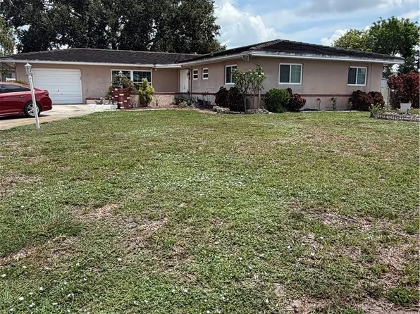 225 Lake Dr, Lehigh Acres, FL 33936
