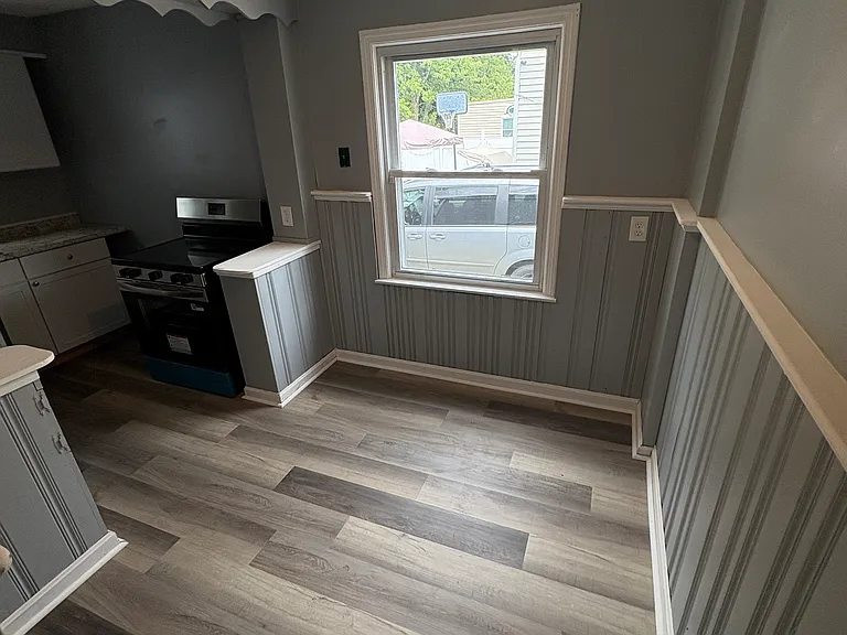 1172 Greenwood Ave — Photo 9