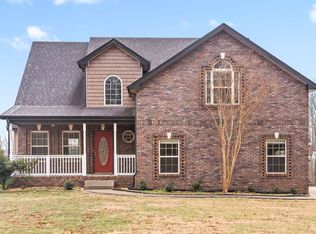 981 Dixie Bee Rd, Adams, TN 37010