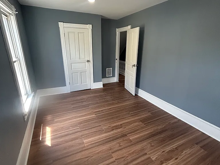 106 Center Ave — Photo 12