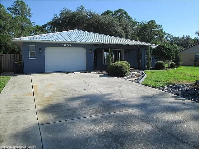 1st image of 1607 Lake Clay Dr