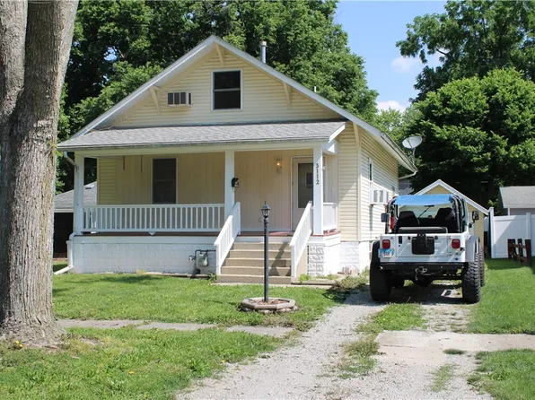 3112 Richmond Ave, Mattoon, IL 61938