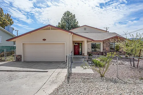 585 Mosher Ln Photo 1