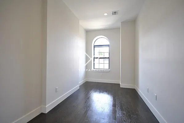 Rented by Yaffa Realty LLC | media 66