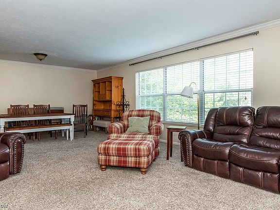 5th image of 210 Commons Ct #25