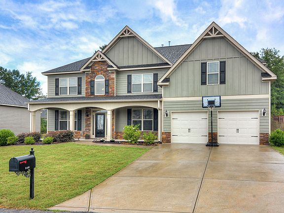 2nd image of 149 Sporthorse Ln